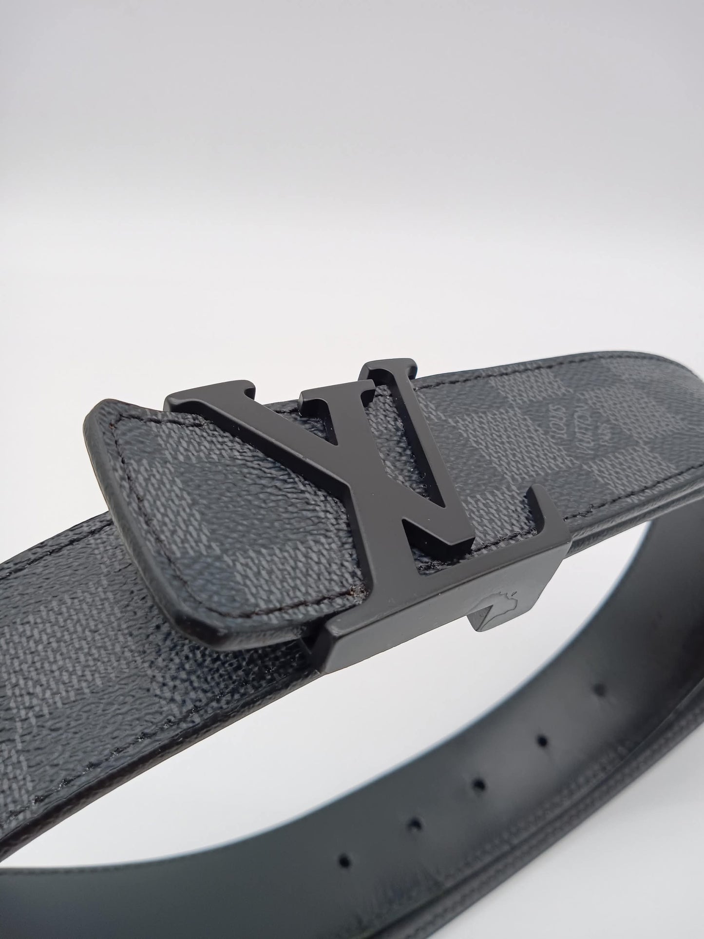 LOUIS VUITTON Damier Graphite Belt