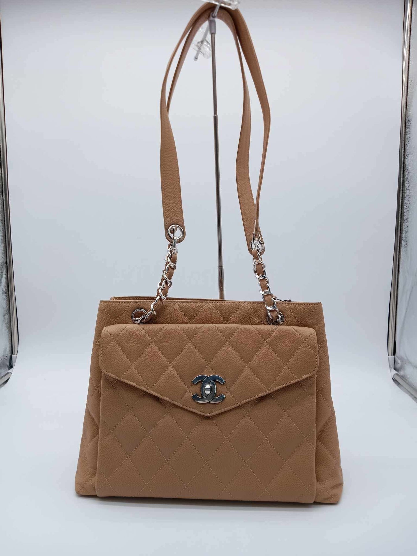 CHANEL Caviar Quilted Tote Flap