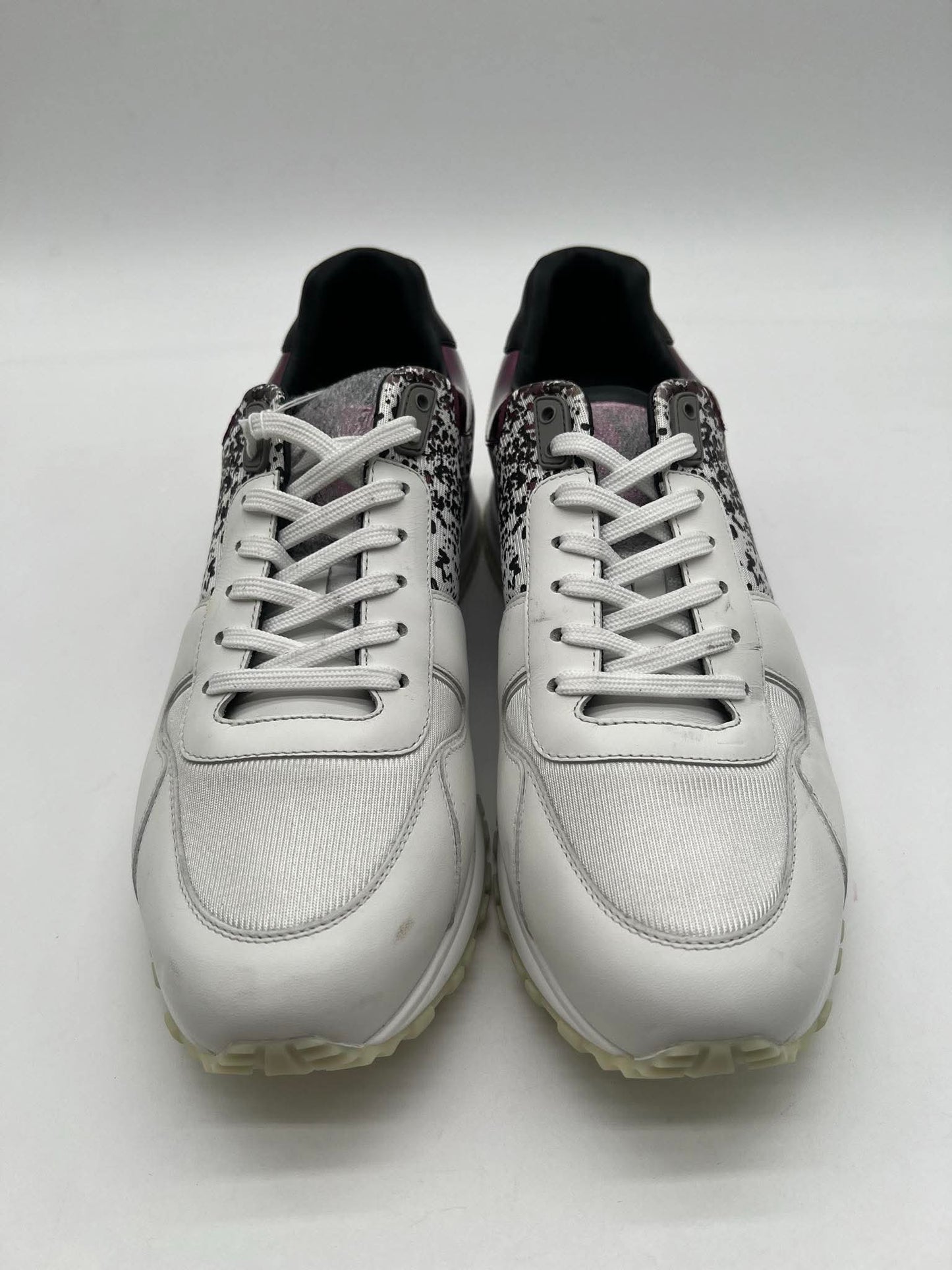 LOUIS VUITTON Run Away Sneaker