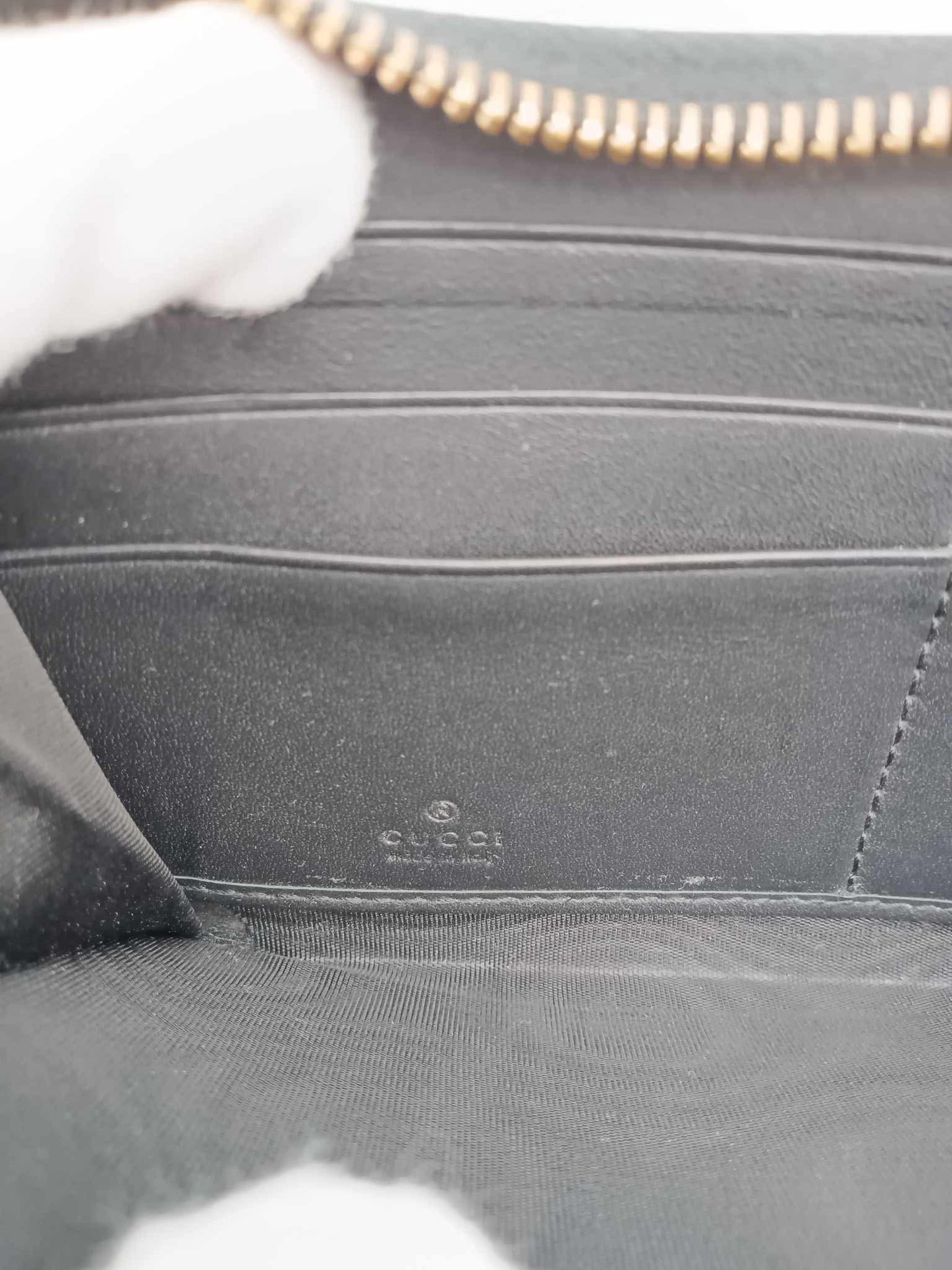 GUCCI Zippy Wallet