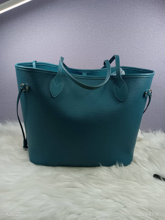 LOUIS VUITTON Epi Neverfull MM