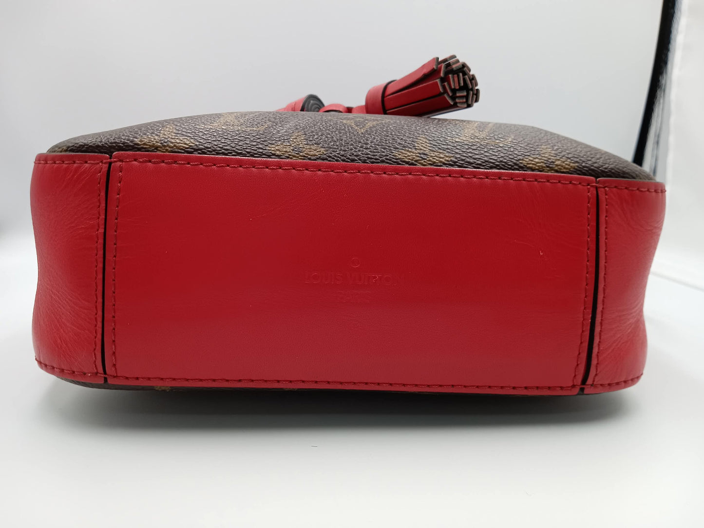 LOUIS VUITTON Monogram Saintonge Bag