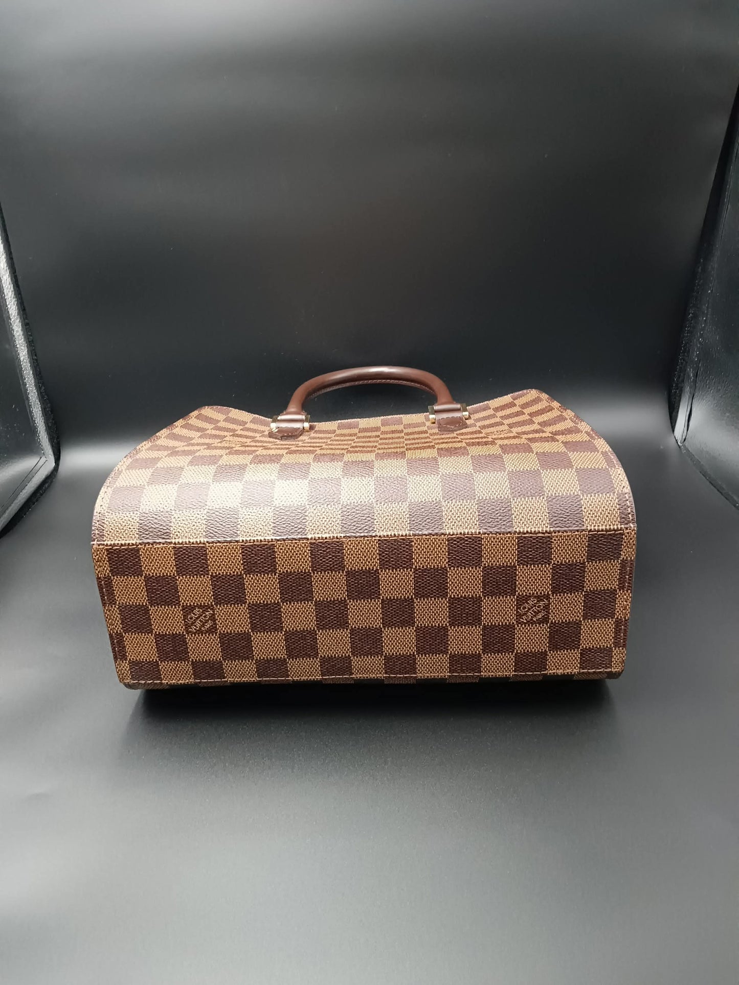 LOUIS VUITTON Damier Triana