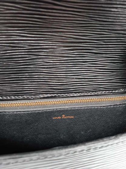 LOUIS VUITTON Epi Saint-Cloud Noir