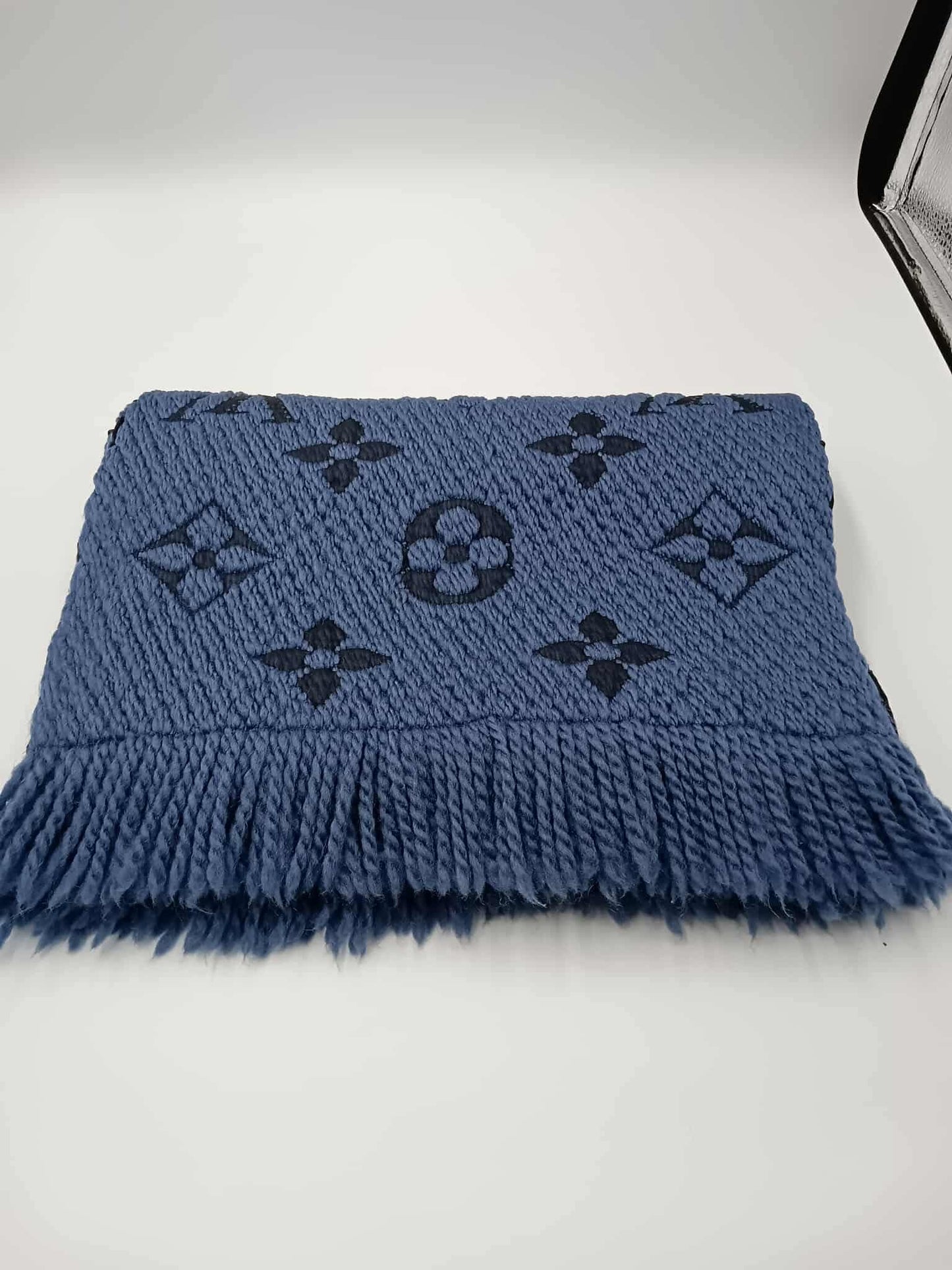 LOUIS VUITTON Logomania scarf