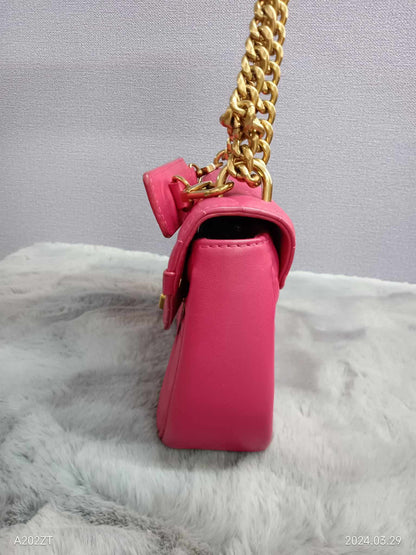LOUIS VUITTON New Wave