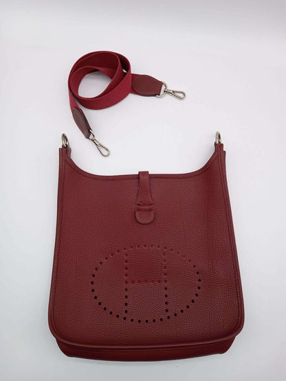 HERMES Taurillon Togo Evelyne GM