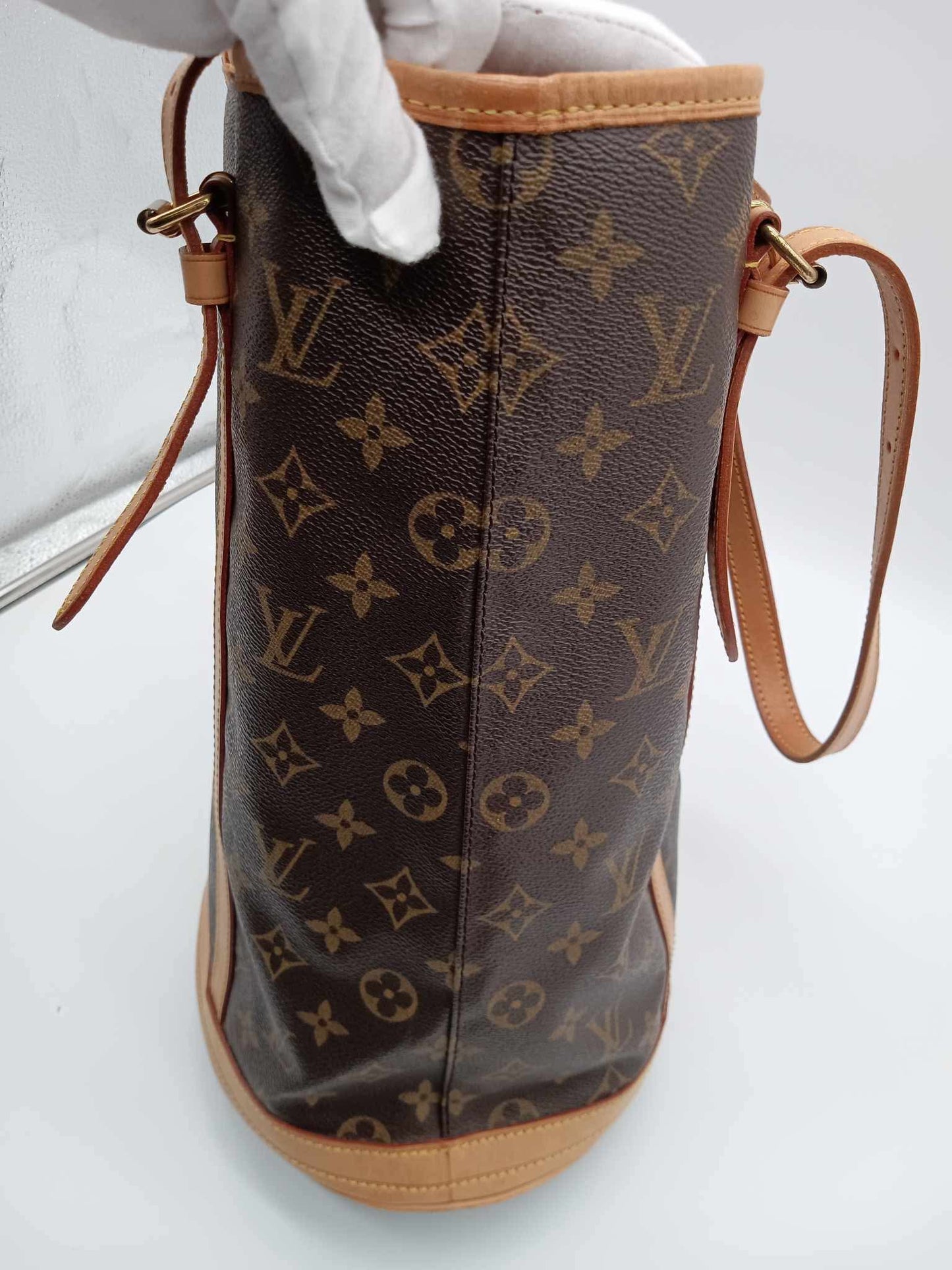 LOUIS VUITTON Monogram Bucket