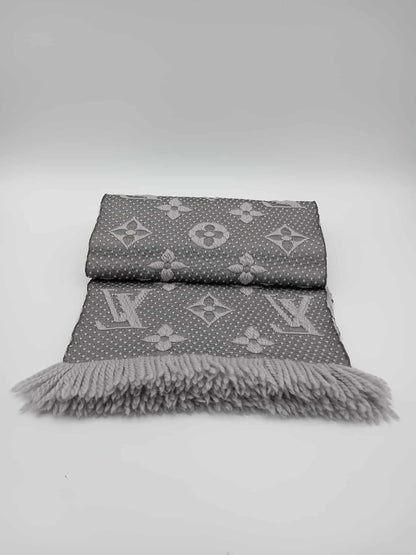LOUIS VUITTON Logomania scarf