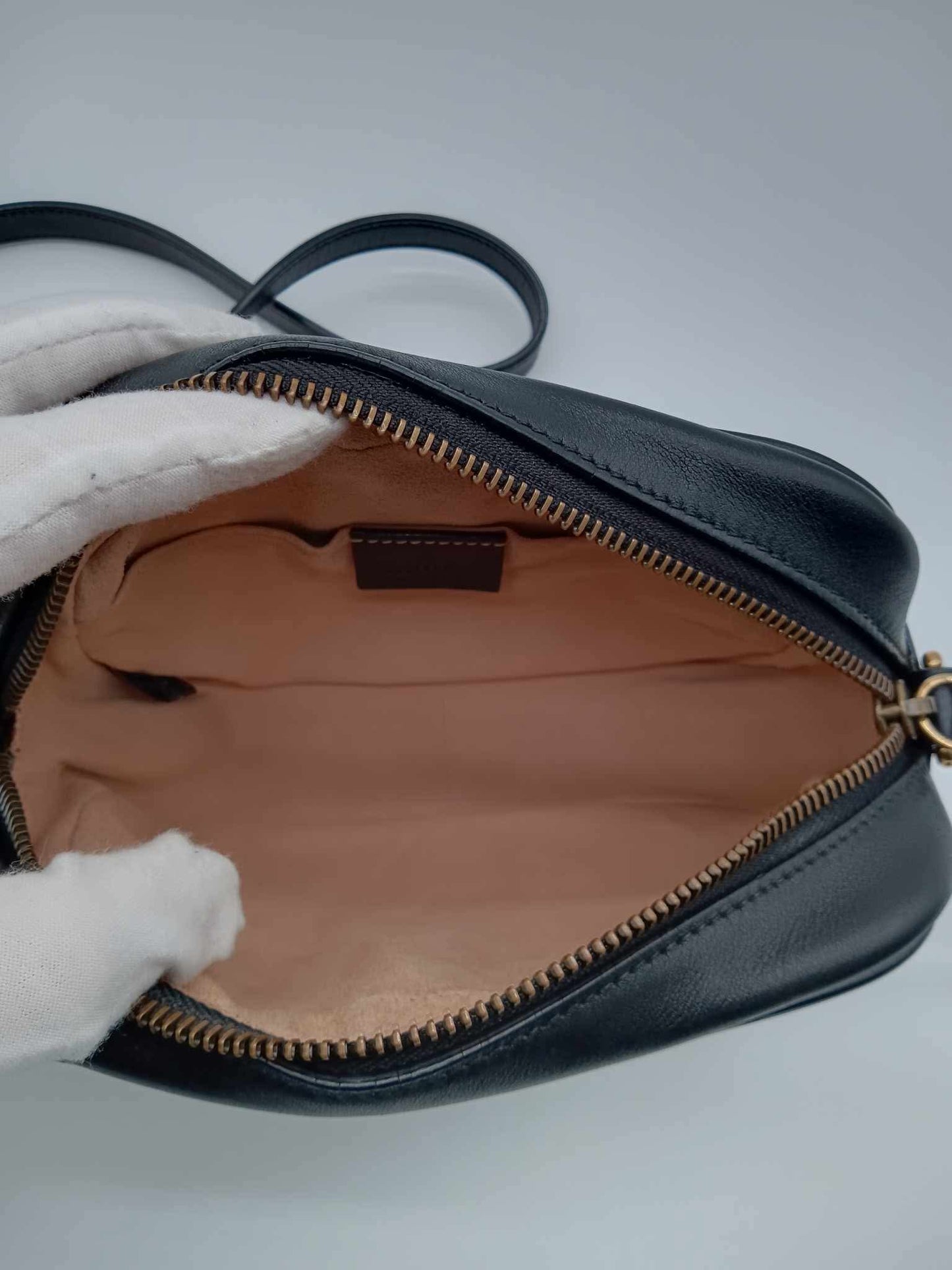 GUCCI Marmont Crossbody Bag