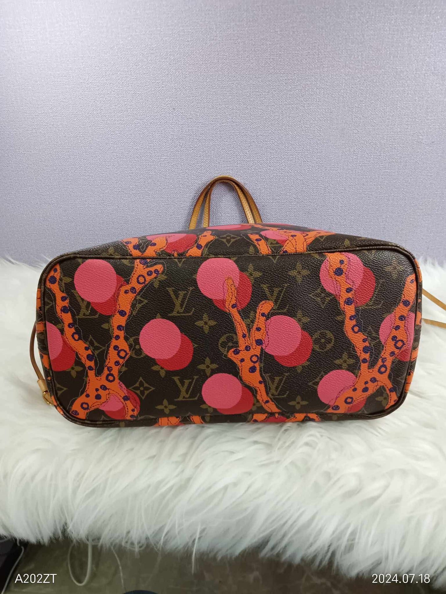 LOUIS VUITTON Monogram Neverfull Ramages