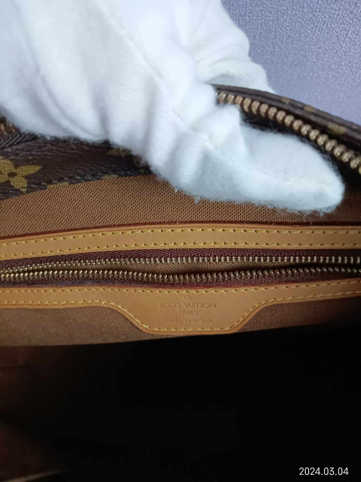 LOUIS VUITTON Monogram Piano