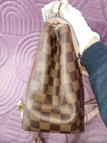 LOUIS VUITTON Damier Clapton