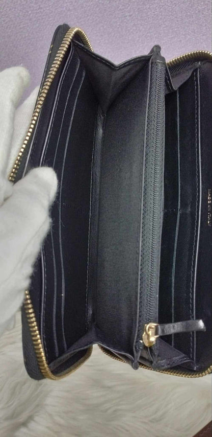 CHANEL Camellia Zippy Wallet