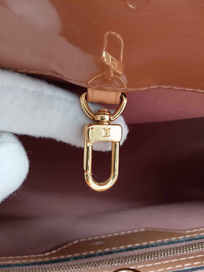 LOUIS VUITTON Monogram Vernis Catalina BB