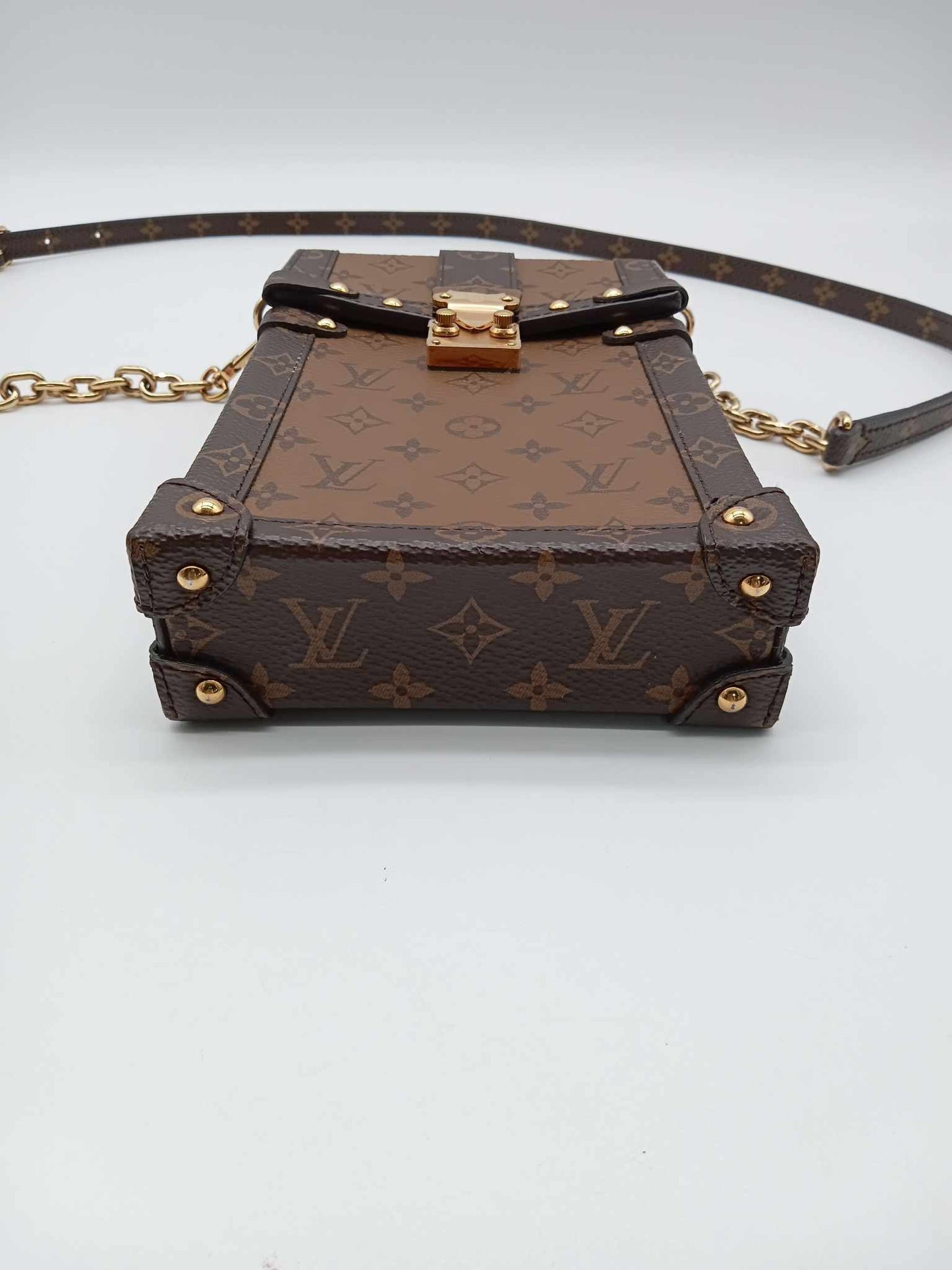LOUYIS VUITTON Monogram Reverse Pochette Trunk Vertical