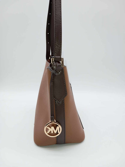 MICHAEL KORS Bucket Bag