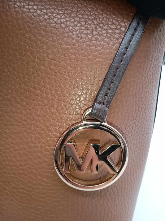 MICHAEL KORS Bucket Bag