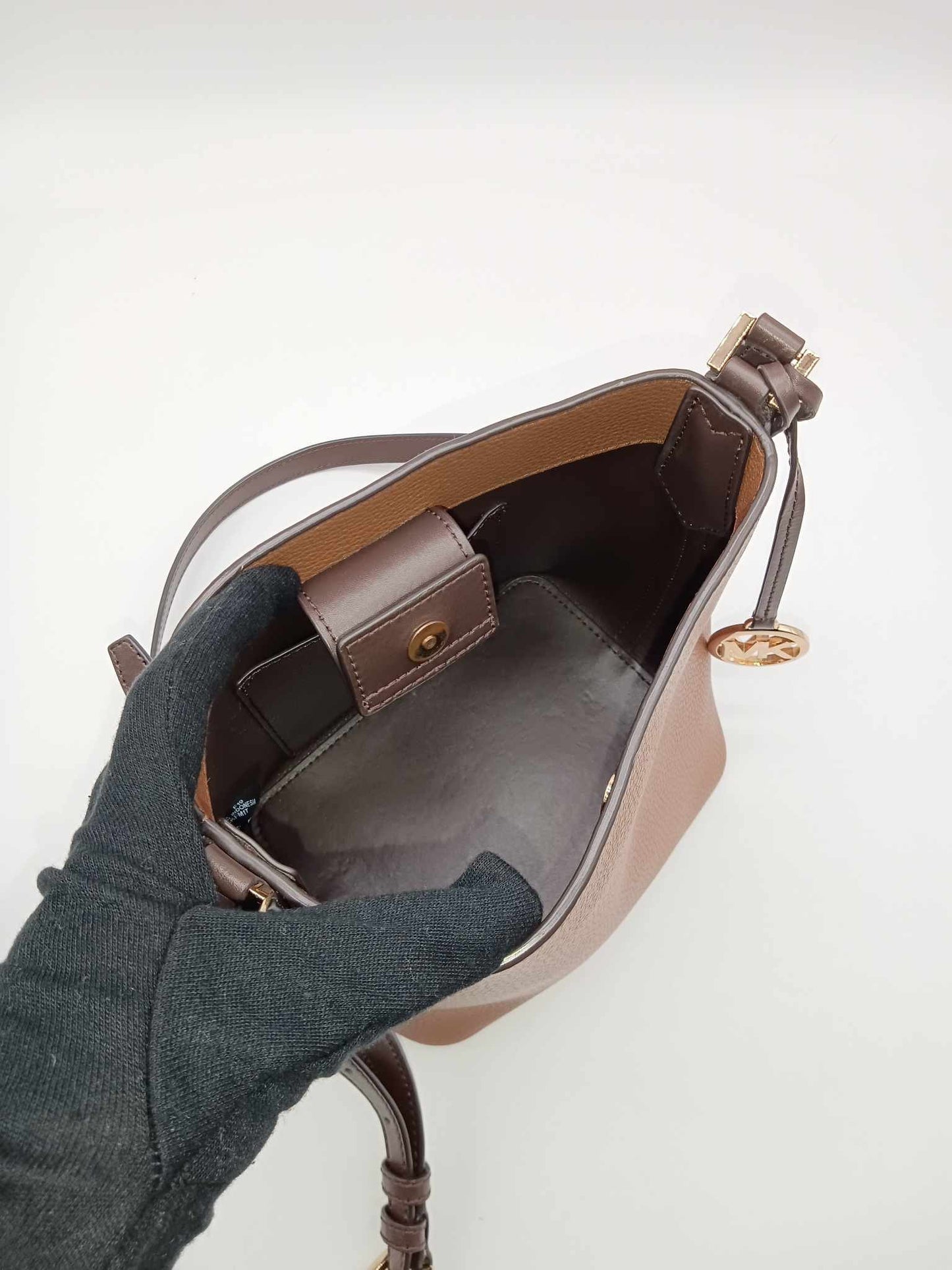 MICHAEL KORS Bucket Bag
