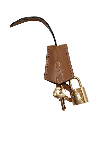 LOUIS VUITTON Vernis Alma BB