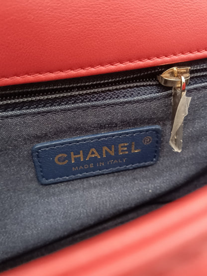 CHANEL Matelasse Flap Chain Shoulder Bag