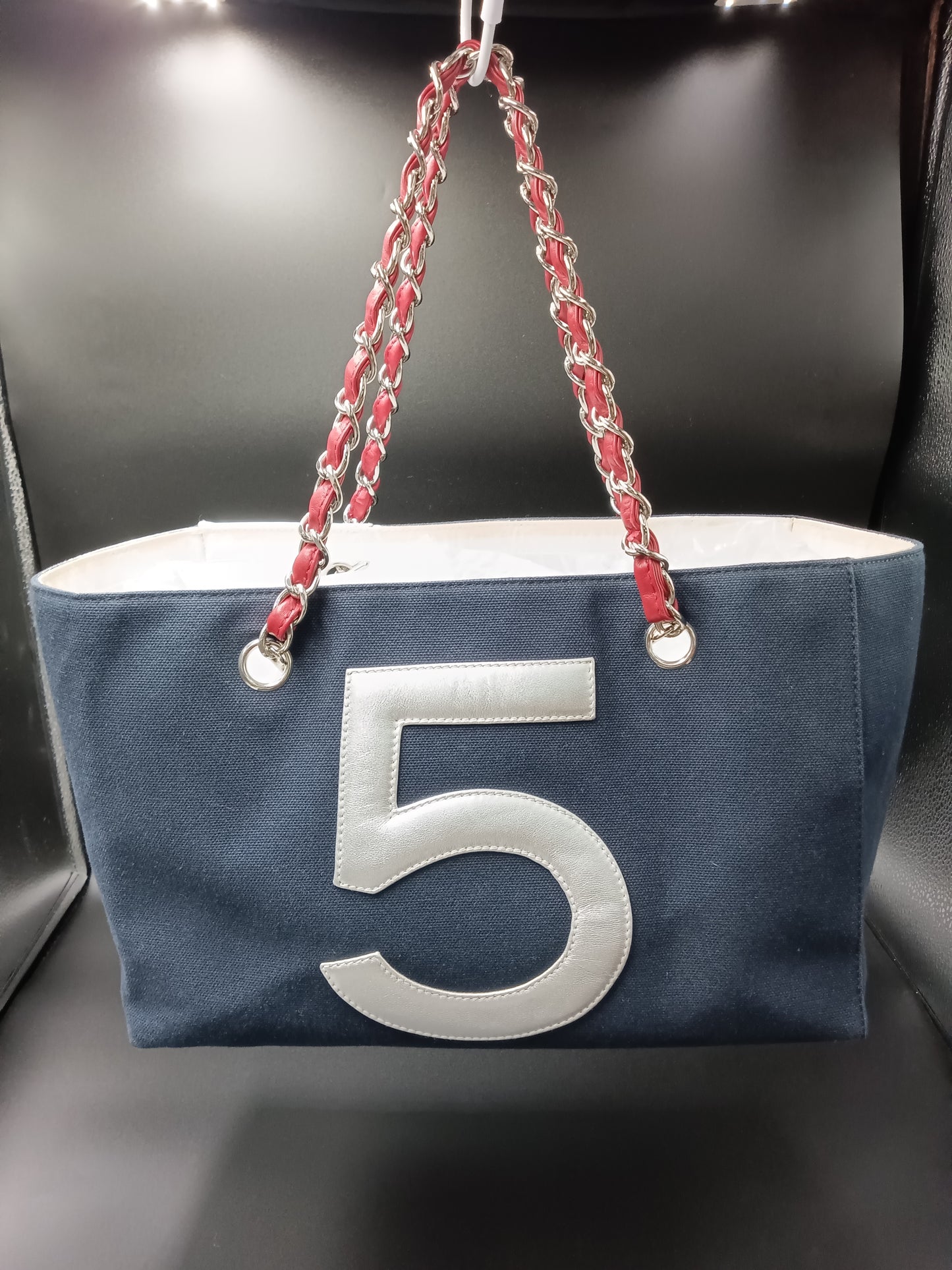 CHANEL Vintage No.5 Chain Tote
