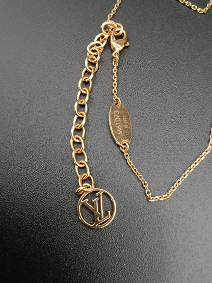 LOUIS VUITTON LV & ME R Initial Necklace