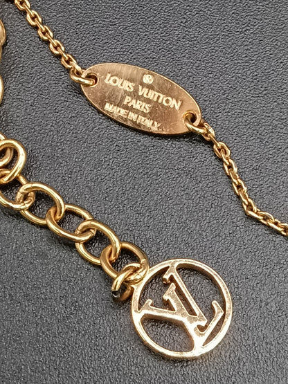 LOUIS VUITTON LV & ME R Initial Necklace