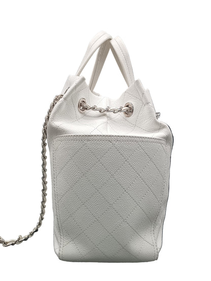 CHANEL Caviar Shoulder Bag