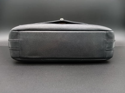 CHANEL V-Stitch Envelope Flap