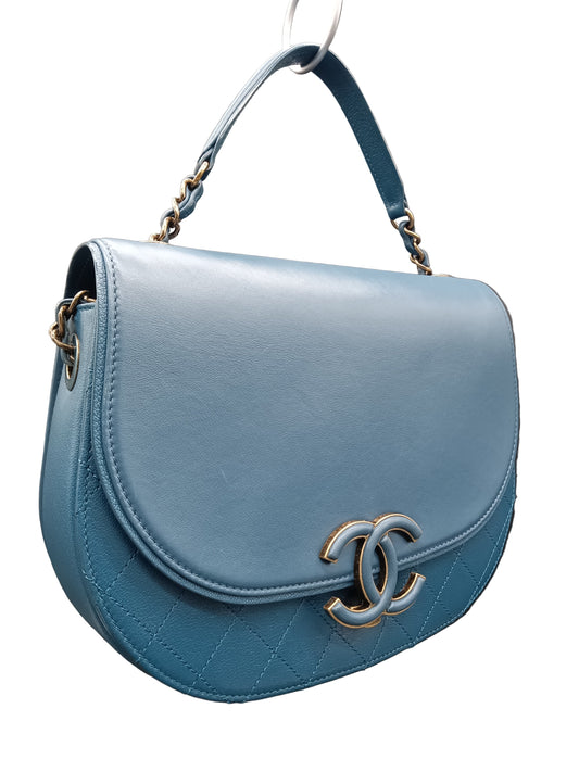 CHANEL Calfskin Goatskin Coco Curve Flap