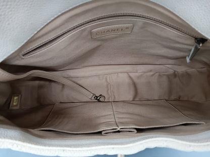 CHANEL Caviar Country Chic Messenger Bag