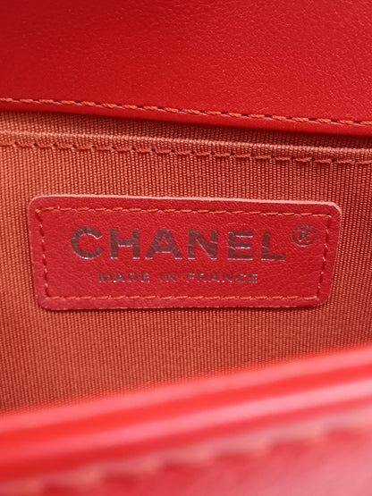 CHANEL Lambskin V-Stitch Leboy
