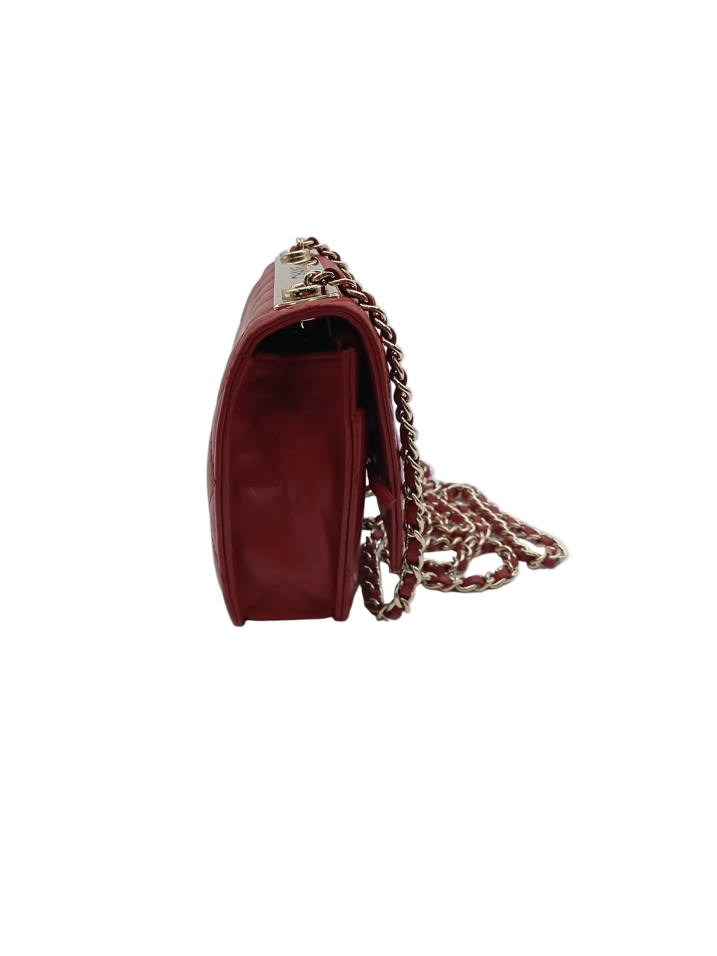 CHANEL Trendy Wallet on Chain
