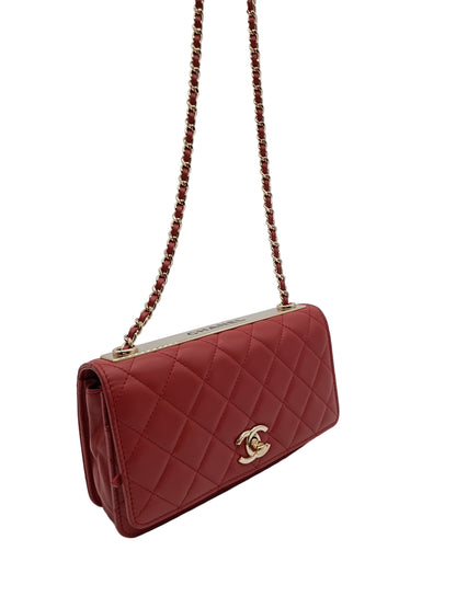 CHANEL Trendy Wallet on Chain