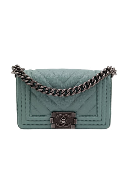 CHANEL Caviar V-Stitch Leboy