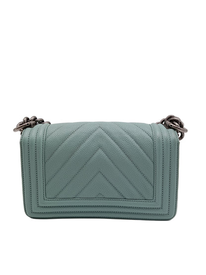 CHANEL Caviar V-Stitch Leboy