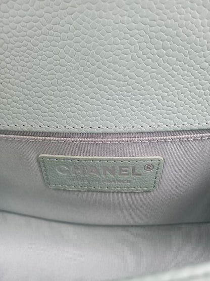 CHANEL Caviar V-Stitch Leboy