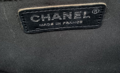 CHANEL Caviar V-Stitch Leboy
