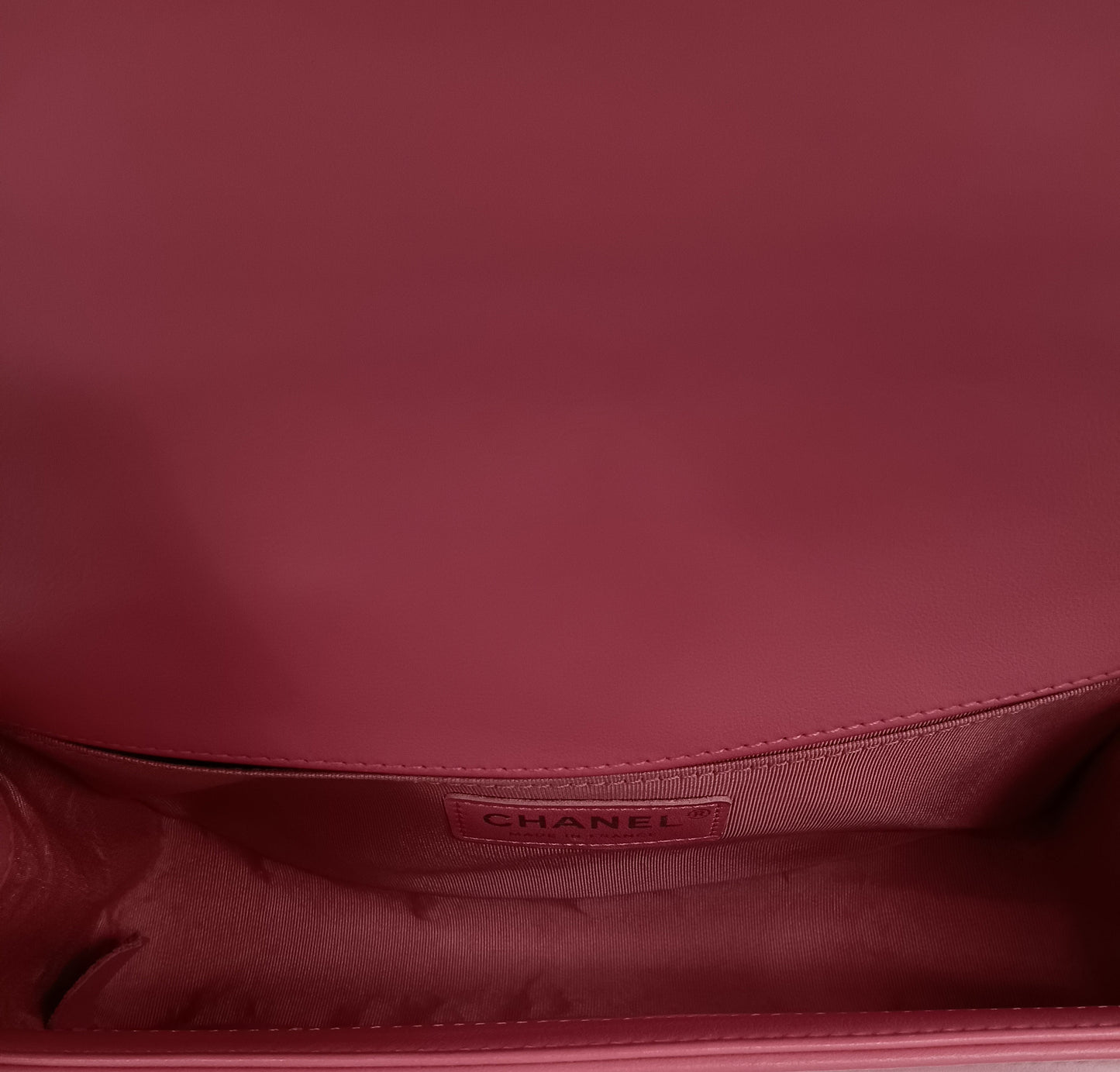 CHANEL Lambskin V-Stitch Leboy