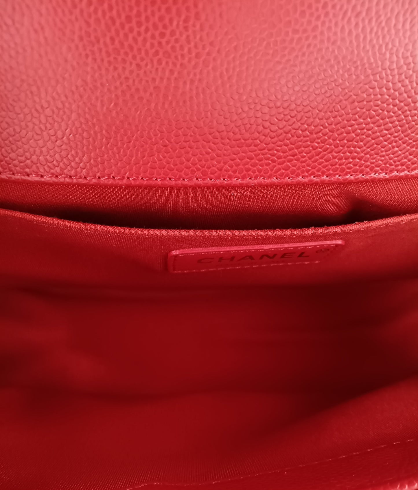 CHANEL Caviar V-Stitch Leboy