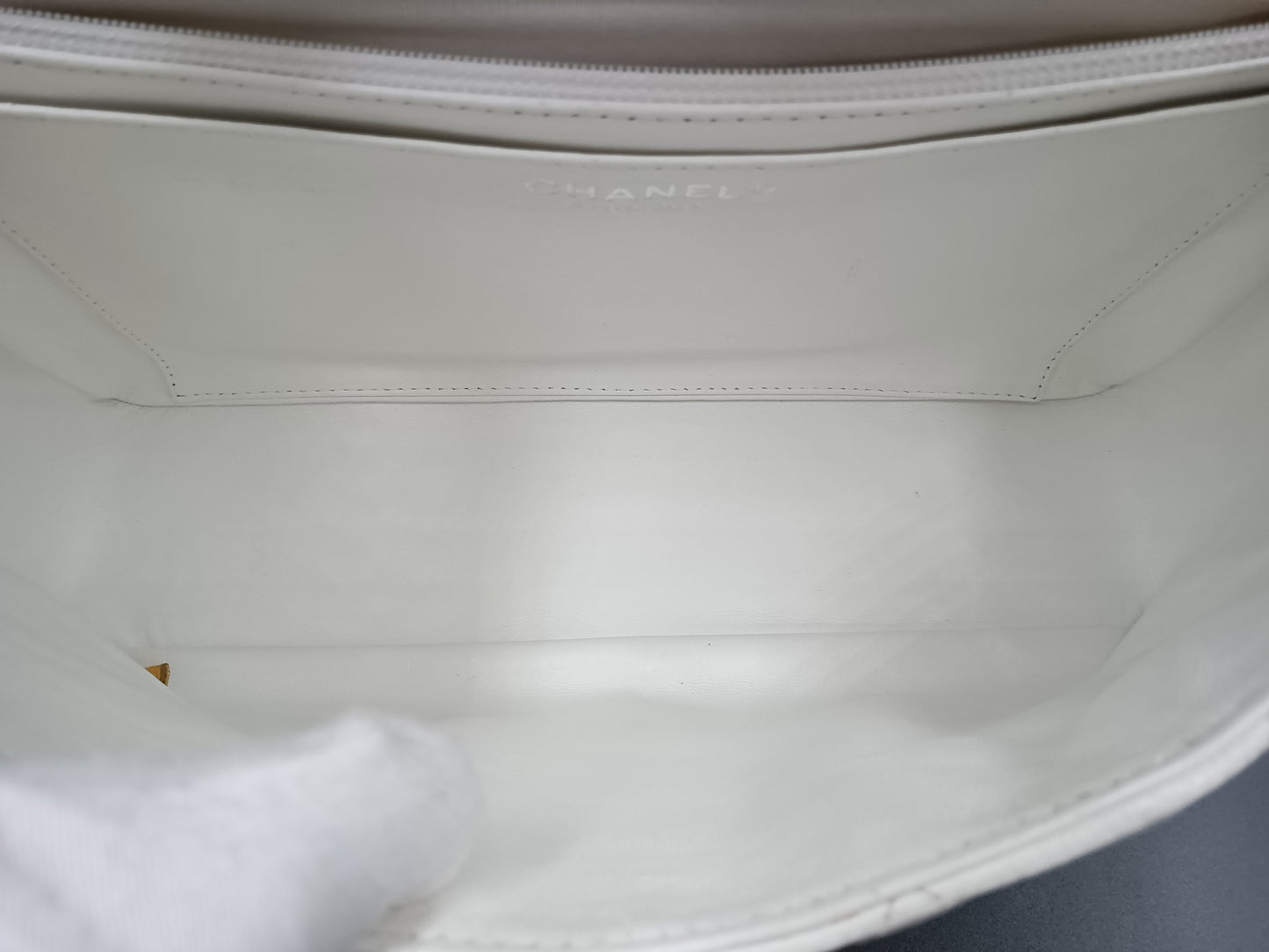 CHANEL Classic Caviar Jumbo Flap