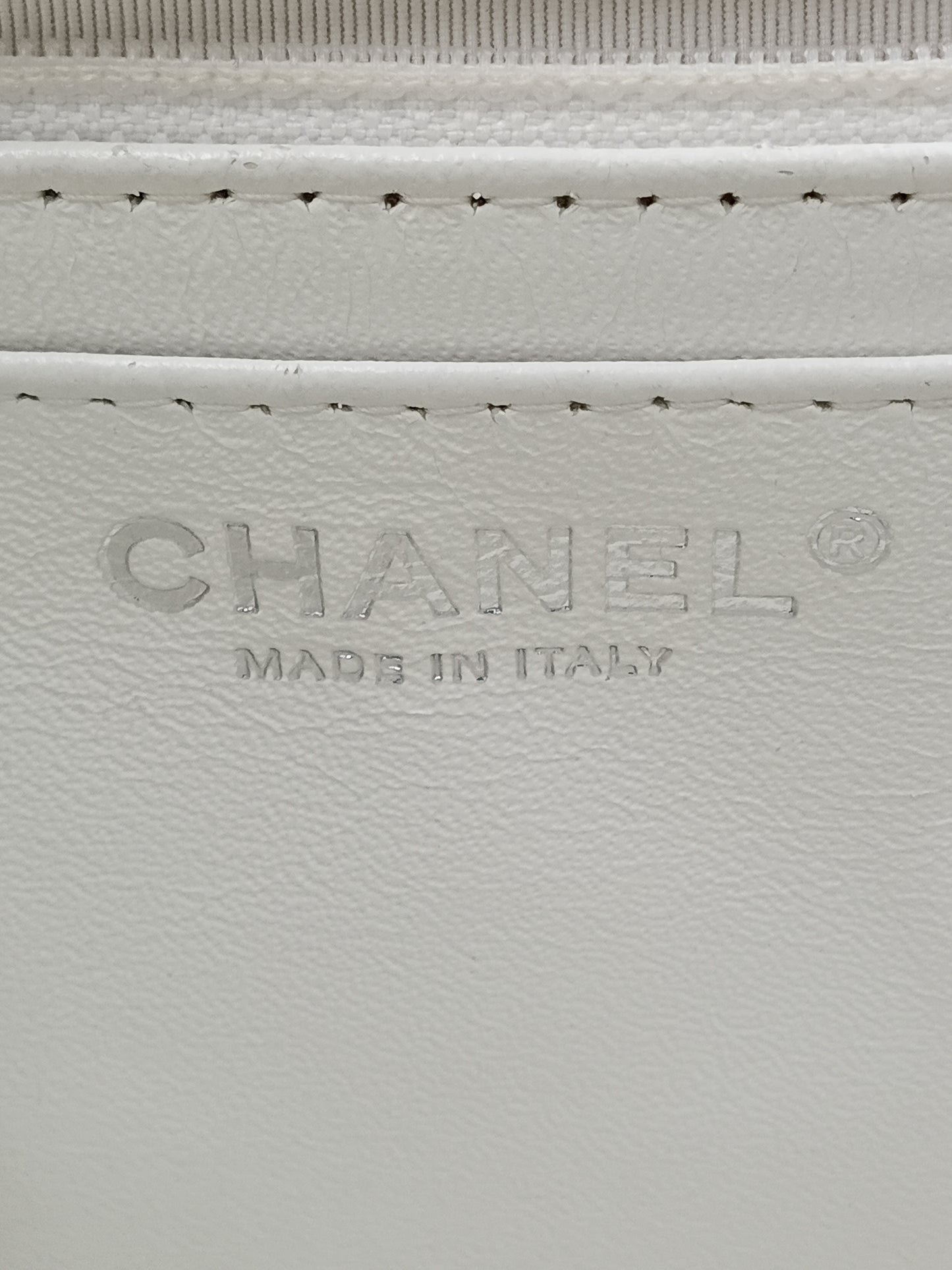 CHANEL Classic Caviar Jumbo Flap