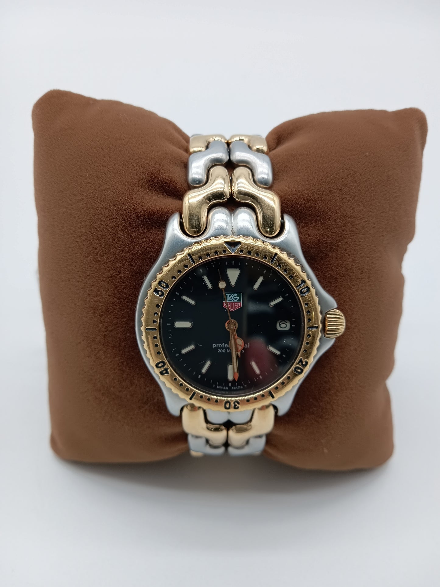 TAG HEUER Professional 200m Watch