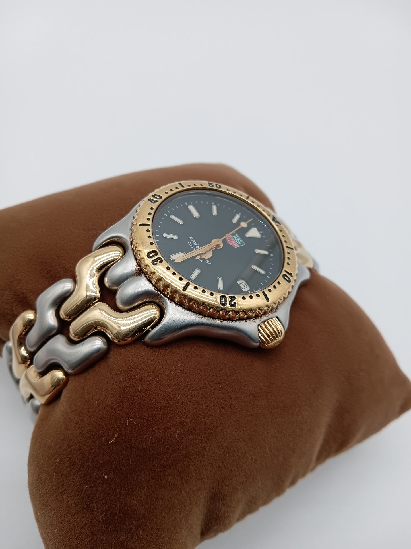 TAG HEUER Professional 200m Watch