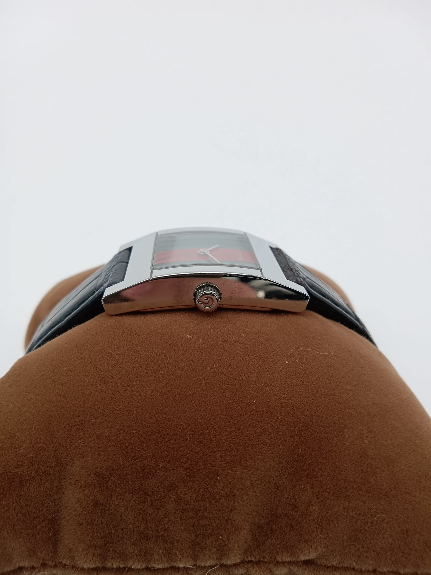 GUCCI 7700 L Watch