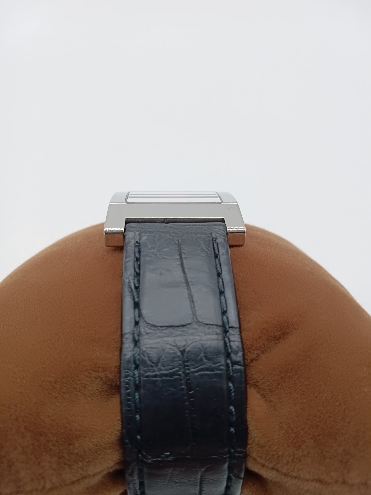 GUCCI 7700 L Watch