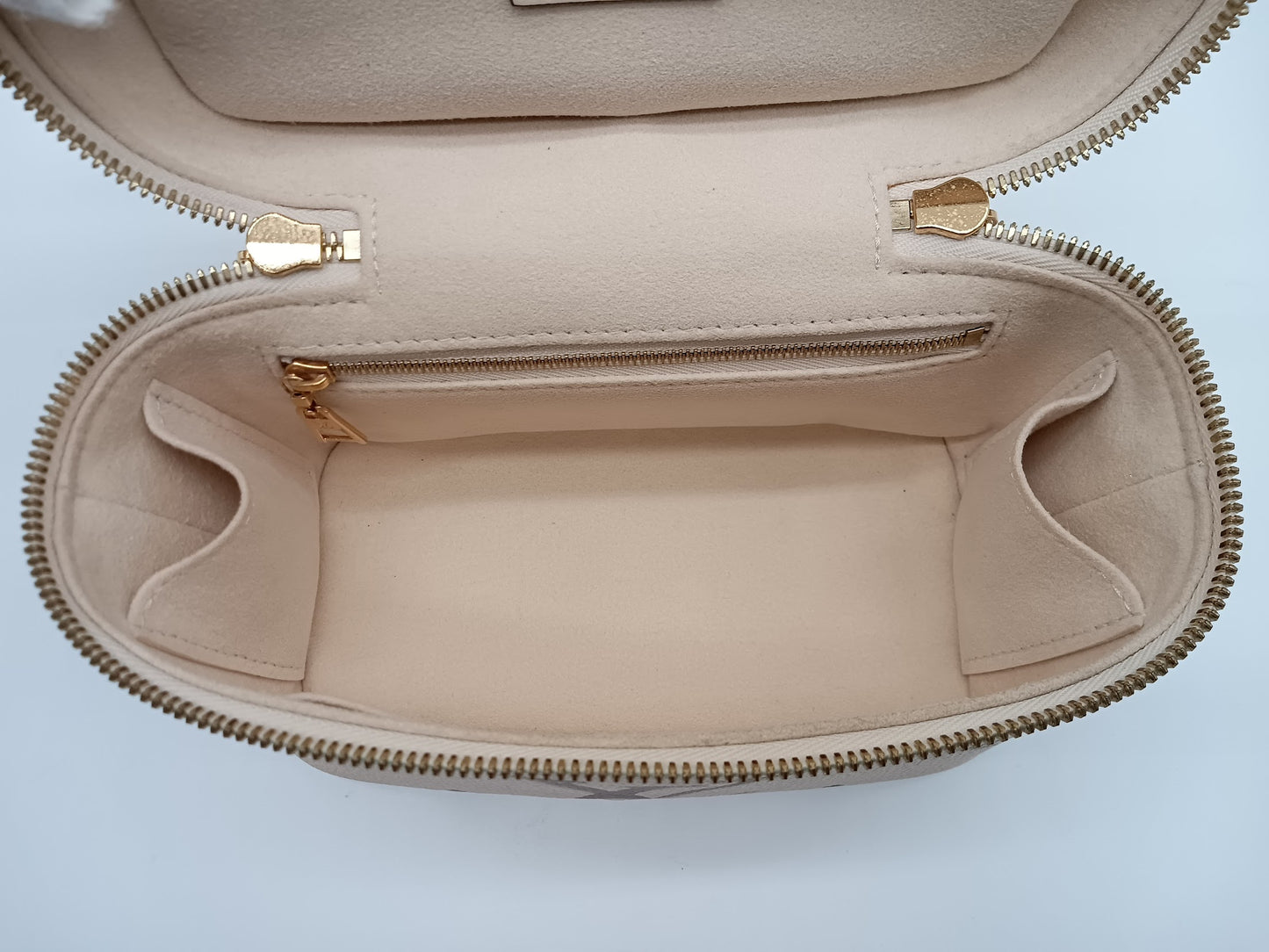 LOUIS VUITTON Empriente Vanity PM