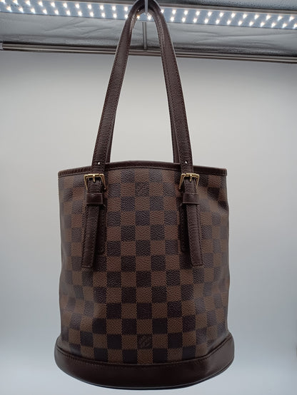 LOUIS VUITTON Damier Marais Bucket