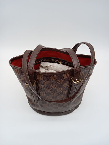 LOUIS VUITTON Damier Marais Bucket